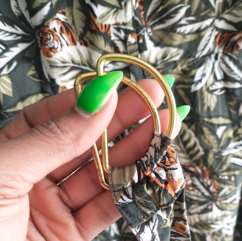 Banana republic's women green tiger printed handkerchief hem wrap dress - Picture 9 of 11